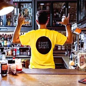 T-SHIRT COFFEE AND GOOD SPIRITS (LA T-SHIRT DEL SOTTOSOPRA!)